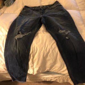 Old Navy women’s ripped skinny jeans